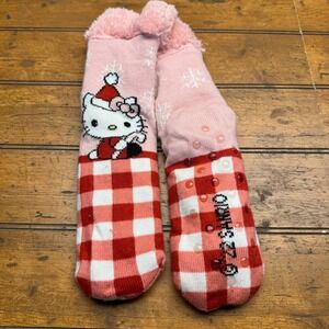 Hello‎ Kitty Holiday Cozy Slipper Socks Red Buffalo Plaid Grippy Bottoms Women
